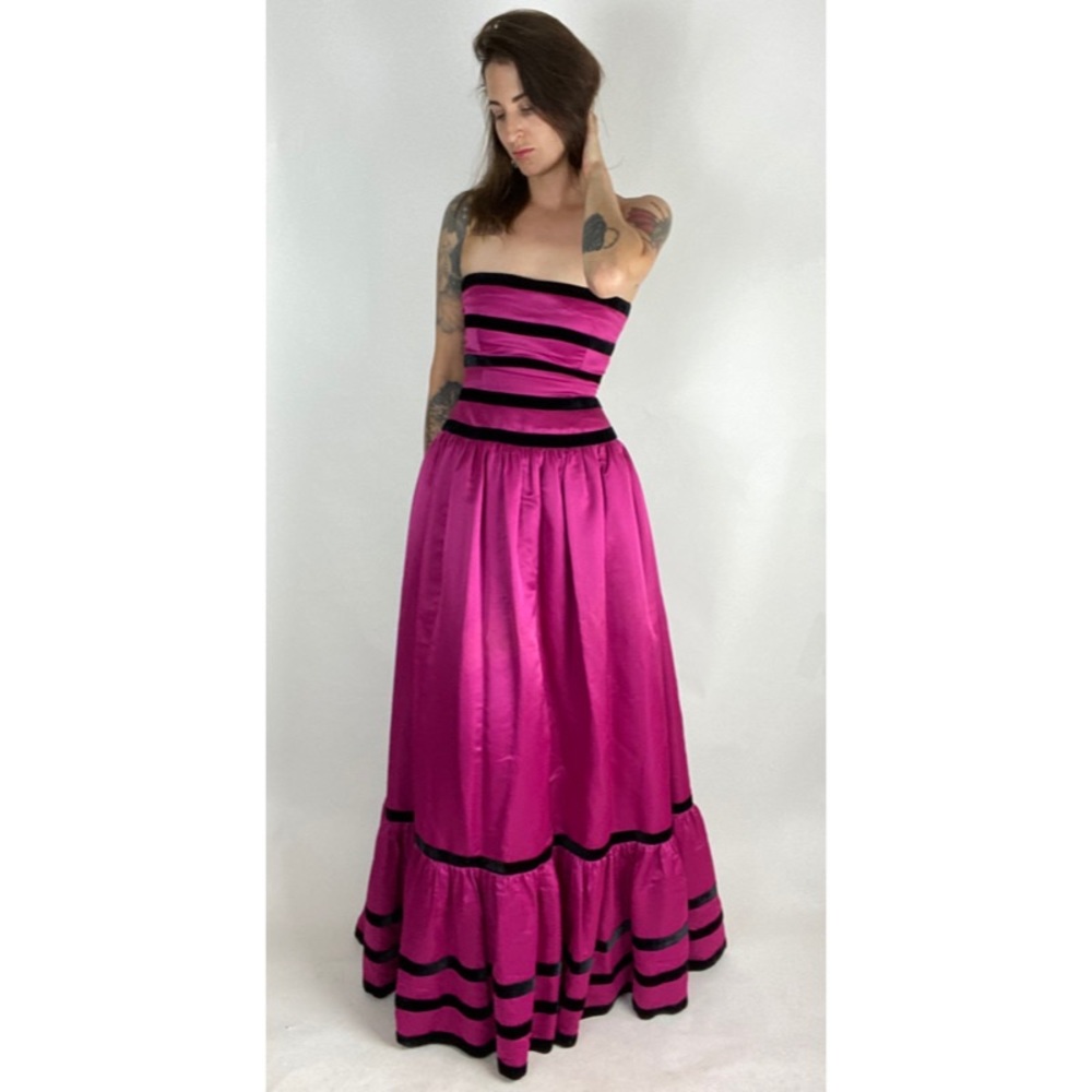 RARE Vintage Oscar de la Renta Couture Pink Gown